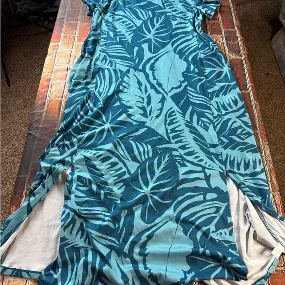 chinese dress ladies Blue and Green Floral Maxi Dress